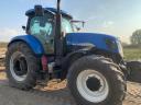 New Holland T7050 traktor