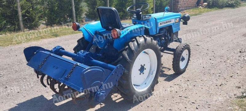 Mitsubishi 20 LE traktor talajmaróval eladó