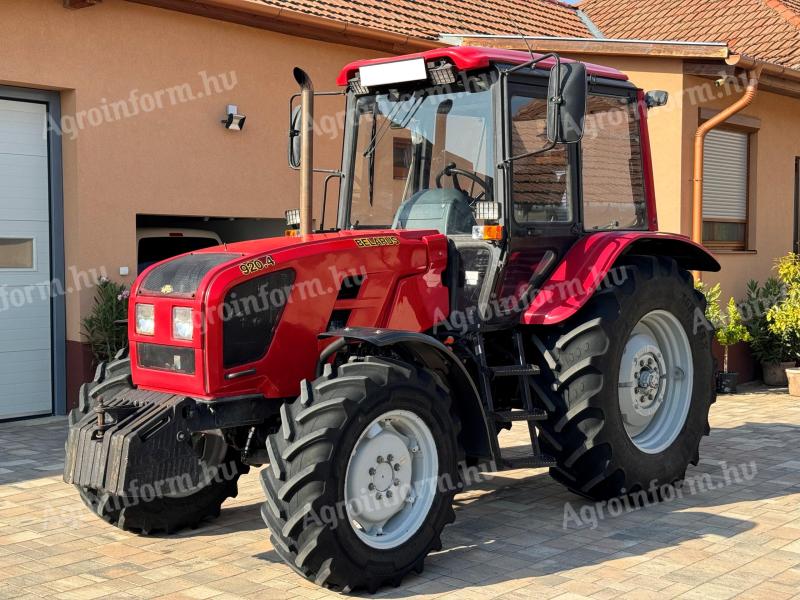 Belarus MTZ 920.4 traktor