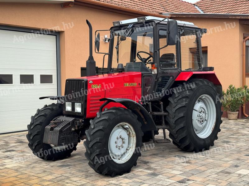 Belarus MTZ 820.2 traktor