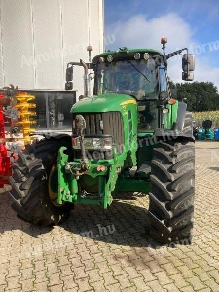 John Deere 7530 Premium traktor