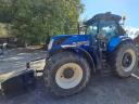 NEW HOLLAND EZ T7.270 AC Traktor