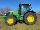 John Deere 7230R - traktor