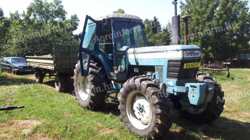 Ford 8100 traktor