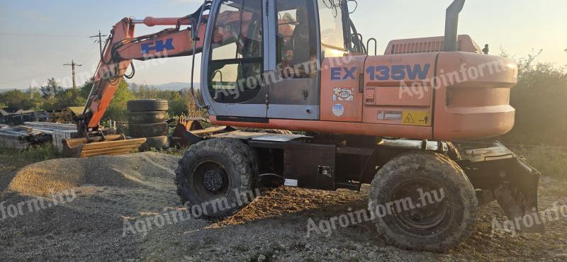 Fiat-Kobelco EX135W + Rototilt gumikerekes kotró