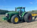 John Deere 8520