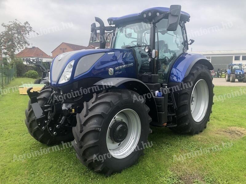 New Holland T 7.225 Auto Command traktor