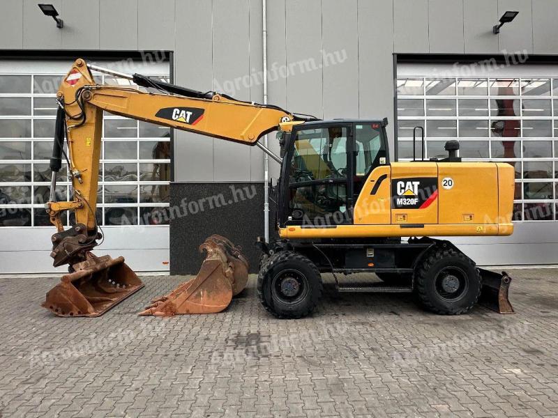 Caterpillar M320F / 2015 / 5000 üzemóra / 3 db kanál / Lízing 20%-tól