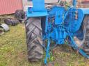 Traktor Ford 2000