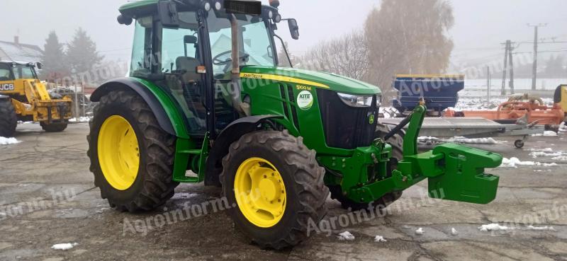 John Deere 5100M - traktor