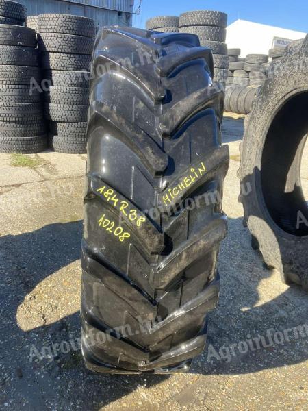 18,4 R 38 Michelin Agribib 146 A8 TL