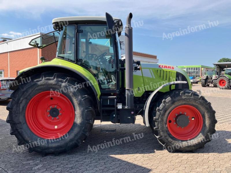 Claas Arion 630 traktor