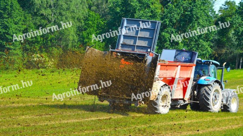 Metal-Fach 16 TONNÁS CERBERUS TRÁGYASZÓRÓ - Royal Traktor