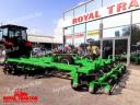 AGRIMETAL Vontatott Hidraulikus Kompaktor 4,4 M -ROYAL TRAKTOR