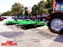 AGRIMETAL Vontatott Hidraulikus Kompaktor 4,4 M -ROYAL TRAKTOR