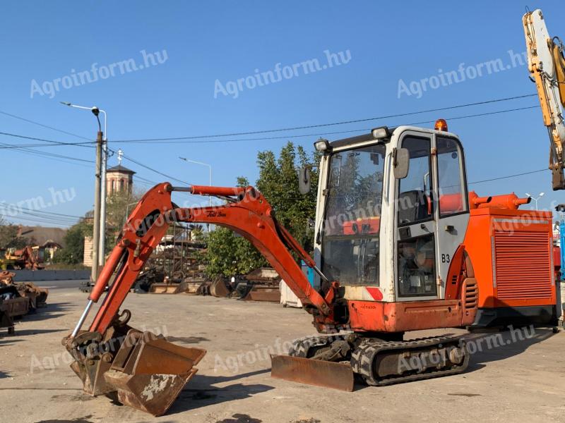 Kubota KX41-3V minikotró