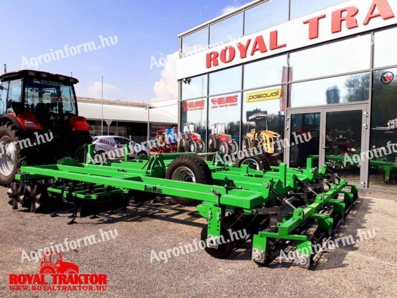 AGRIMETAL Vontatott Hidraulikus Kompaktor 4,4 m - ROYAL TRAKTOR