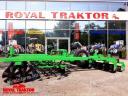 AGRIMETAL Vontatott Hidraulikus Kompaktor 4,4 m - ROYAL TRAKTOR