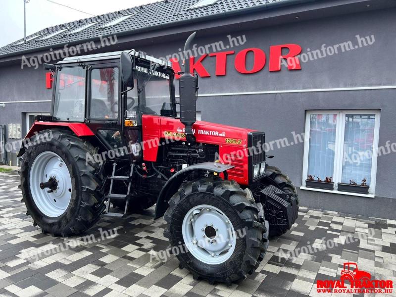 BELARUS MTZ 1221.2 - 132 LÓERŐ - RAKTÁRKÉSZLETRŐL - ROYAL TRAKTOR