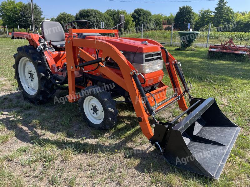 Kubota 21LE PowerShift japán traktor kistraktor Ingyenes Szállítás Eredeti Festés Szerviz