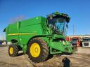 John Deere S670i összkerékhajtásos kombájn