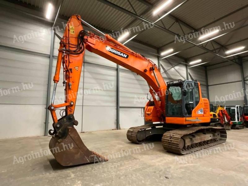 Doosan DX235 LCR / 2013 / 9050 óra / Lízing 20%-tól