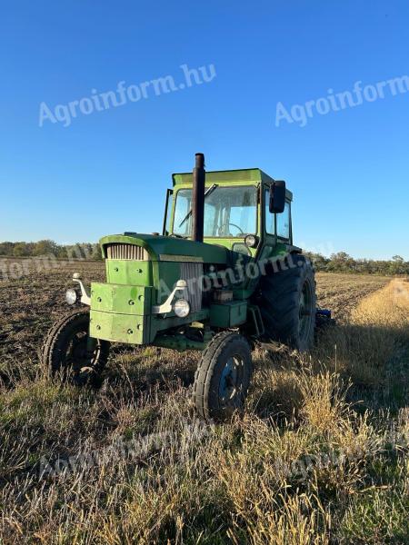 John Deere 4320