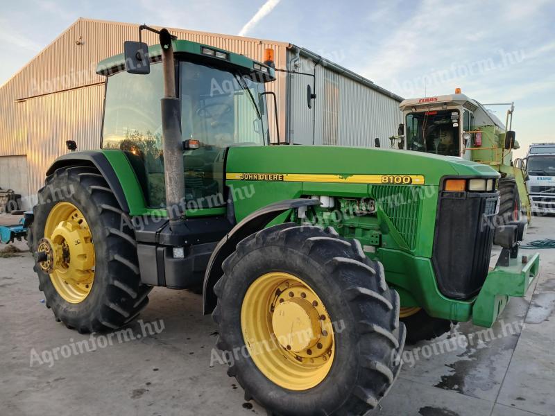 John Deere 8100