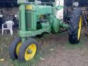 Veterán traktor: John Deere A