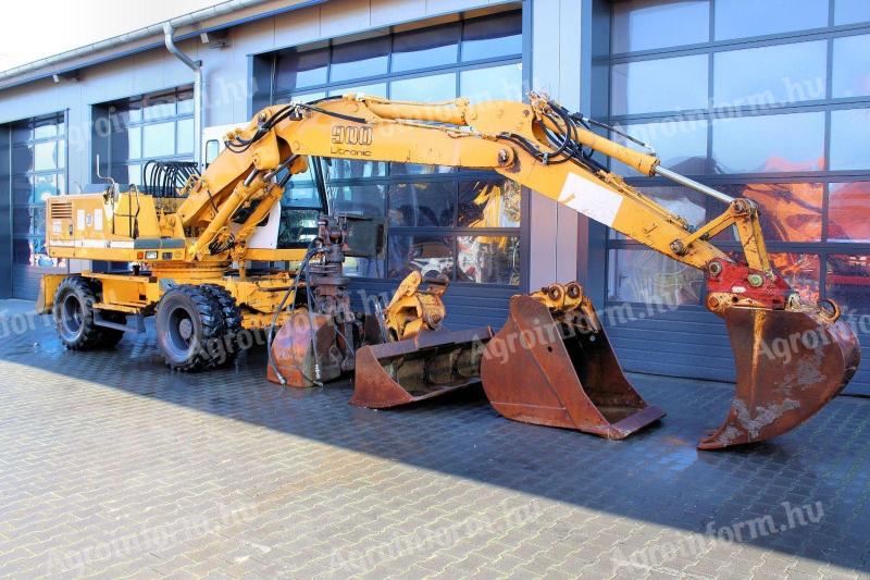 Liebherr A900 Litronic / 1996