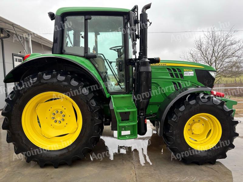 John deere 6120m