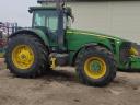 John Deere 8330