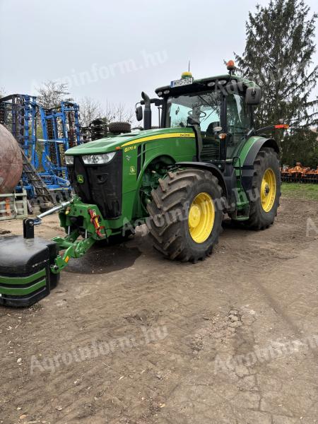 John Deere 8270r