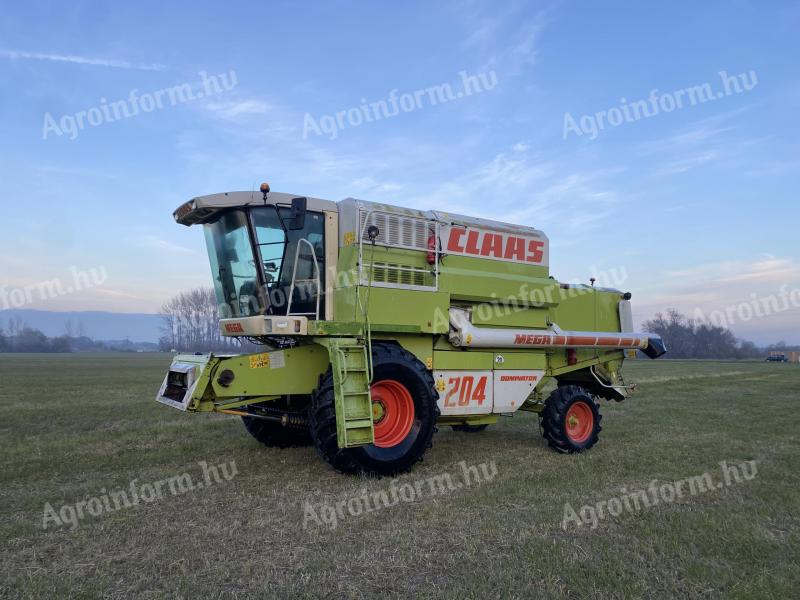 Claas Mega 204