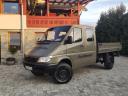 Katonai honvédségi Mercedes Sprinter 4x4