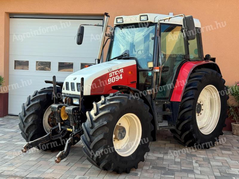 Steyr 9094 A traktor 100LE