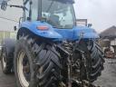 NEW HOLLAND T8020