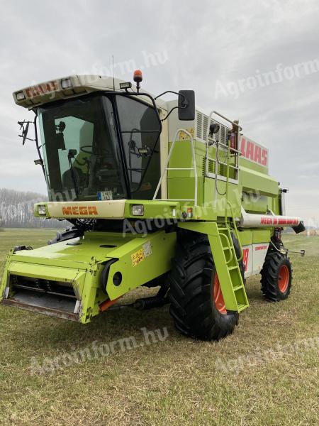 Claas Mega 208