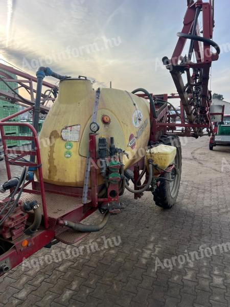 HARDI RANGER 2500 literes,  18 méteres kerettel