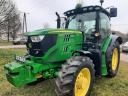 John Deere 6135R