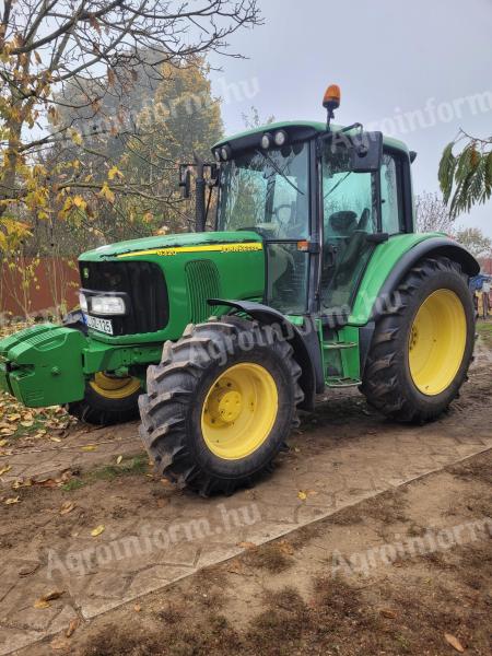 Kitűnő állapotú John Deere 6320