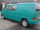 Volkswagen Transporter 2,4 diesel Long 6 személyes