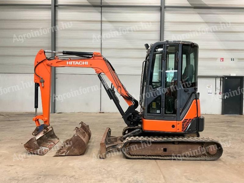 Hitachi ZX33 U-3 / 2012 / 7480 ó / 3 db kanál / Lízing 20%-tól