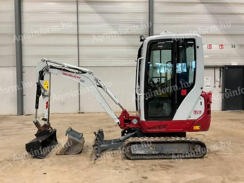 Takeuchi TB216 / 2016 / 1830 ó / 2 db kanál / Lízing 20%-tól