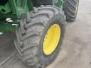 John Deere W650