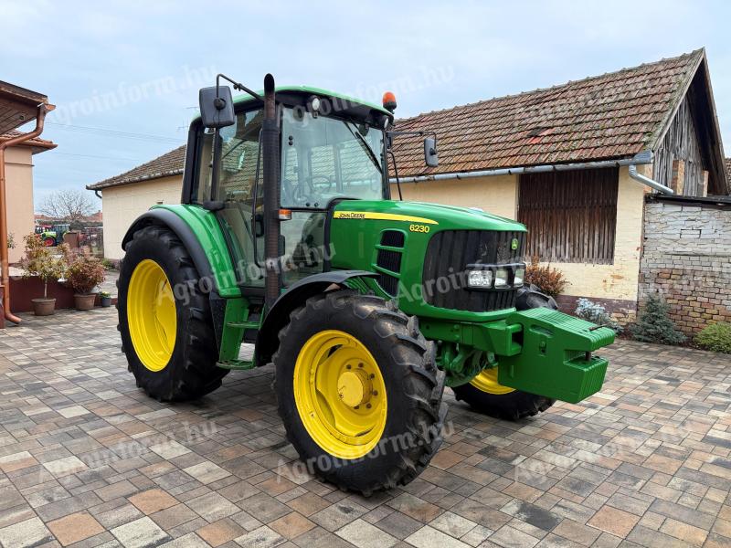 John Deere 6230 traktor