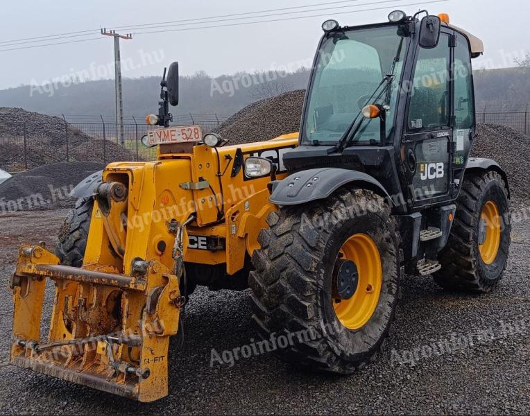 JCB 550-80 Agri Plus teleszkópos rakodó