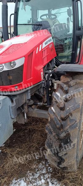 Massey Ferguson 5611