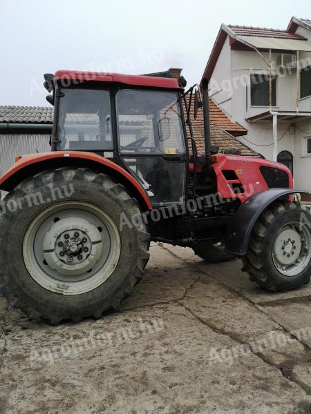 MTZ 922.4 traktor,  2014-es,  3780 üzemórával,  4 év műszakival,  7,5 M-ért eladó