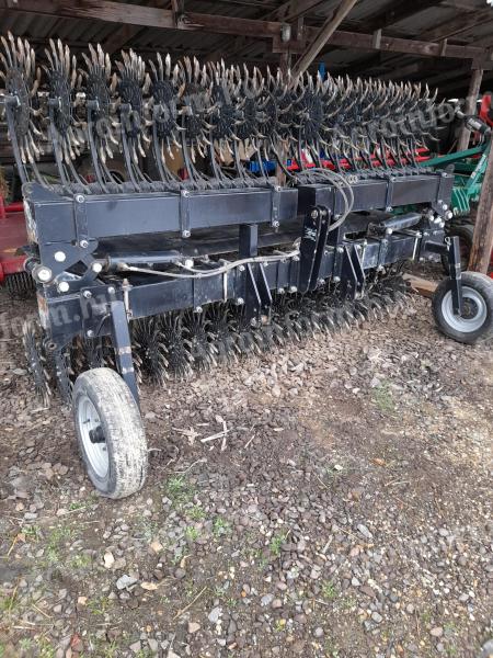 Yetter Rotary Hoe küllőskapa